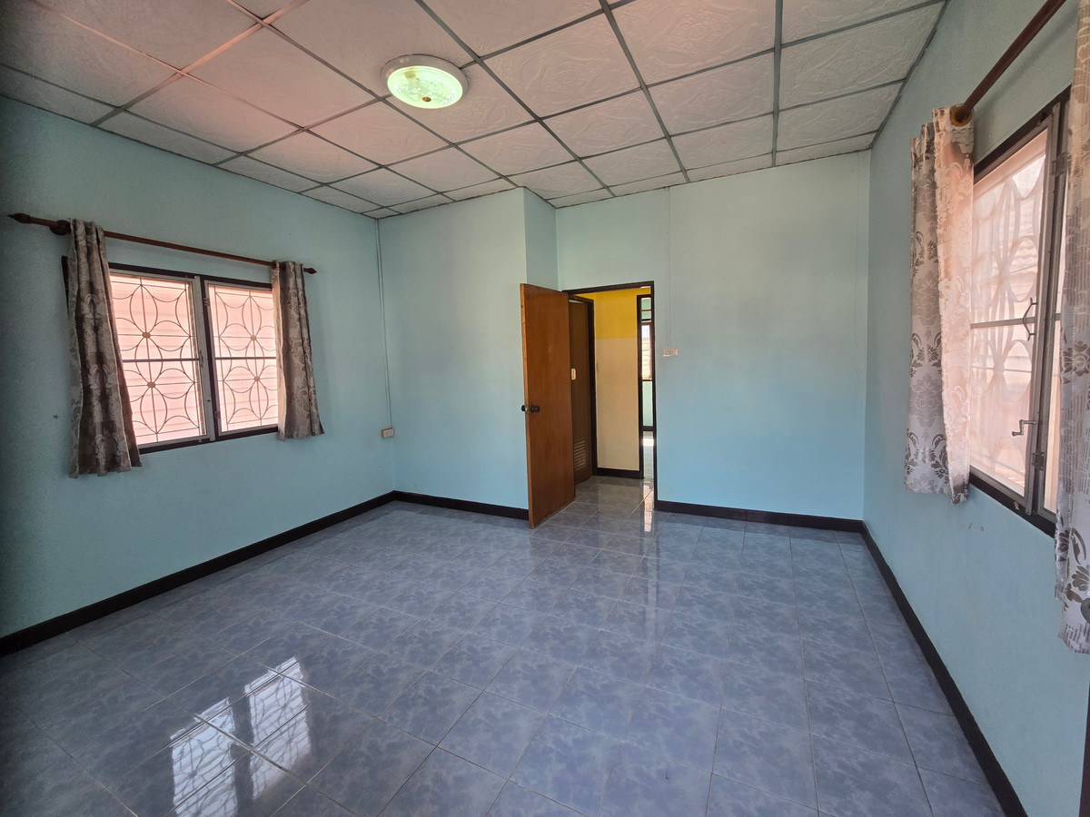 ขายบางแค เพชรเกษม : บ้านแฝด 2 ชั้น อารมณ์บ้านเดี่ยว หมู่บ้านไผ่ทอง2 เนื้อที่24 ตรว. บ้านสภาพดี พร้อมเข้าอยู่