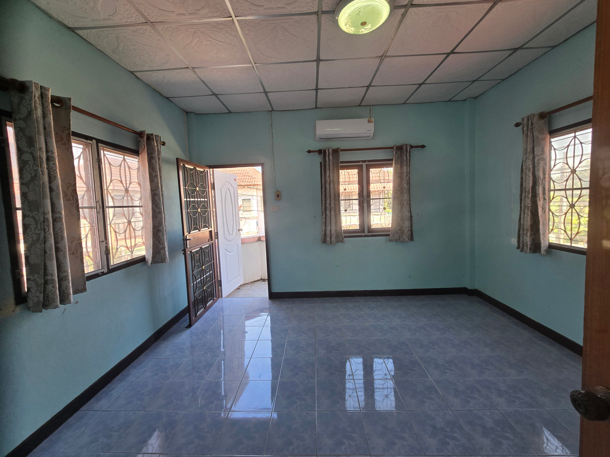 ขายบางแค เพชรเกษม : บ้านแฝด 2 ชั้น อารมณ์บ้านเดี่ยว หมู่บ้านไผ่ทอง2 เนื้อที่24 ตรว. บ้านสภาพดี พร้อมเข้าอยู่