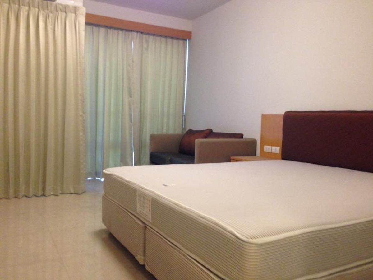 For RentCondoRama9, Petchburi, RCA : For rent: I-House Rama 9 - Ekkamai.