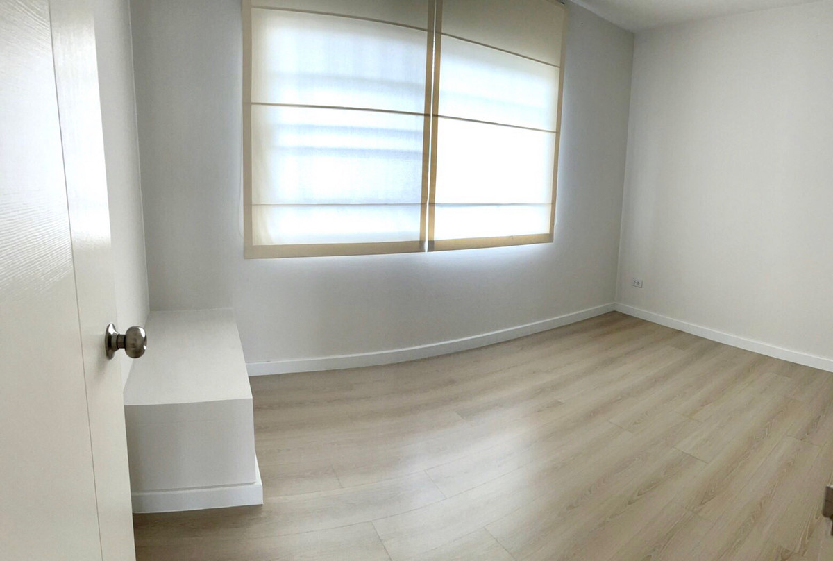 ให้เช่าทาวน์โฮมปทุมธานี รังสิต ธรรมศาสตร์ : ให้เช่า  ทาวน์เฮ้าส์ 2 ชั้น  แอร์ 1 เครื่อง 