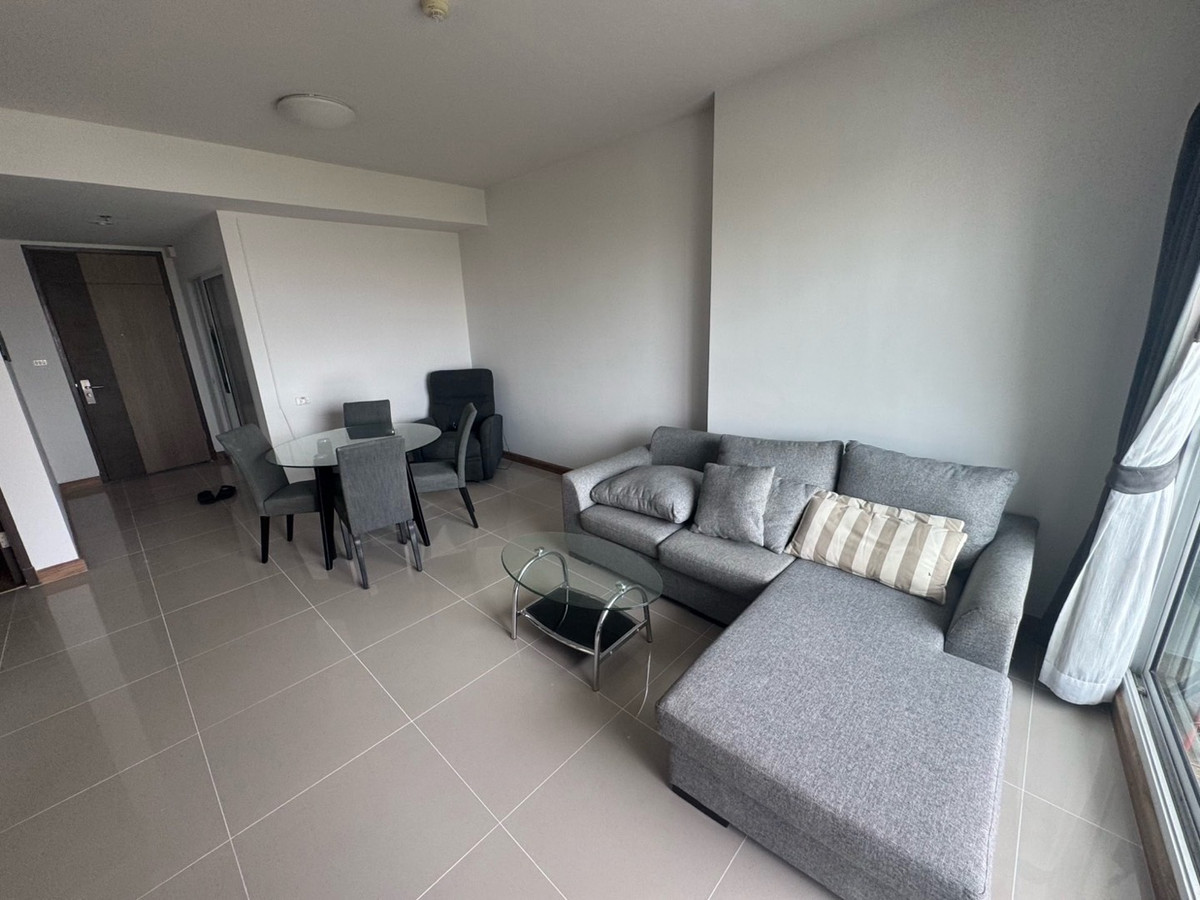 For RentCondoWongwianyai, Charoennakor : Condo for rent along the river, Supalai River Resort (Supalai river resort), overlooking Bangkok Bridge. Enjoy the view of the curve of the Chao Phraya River.