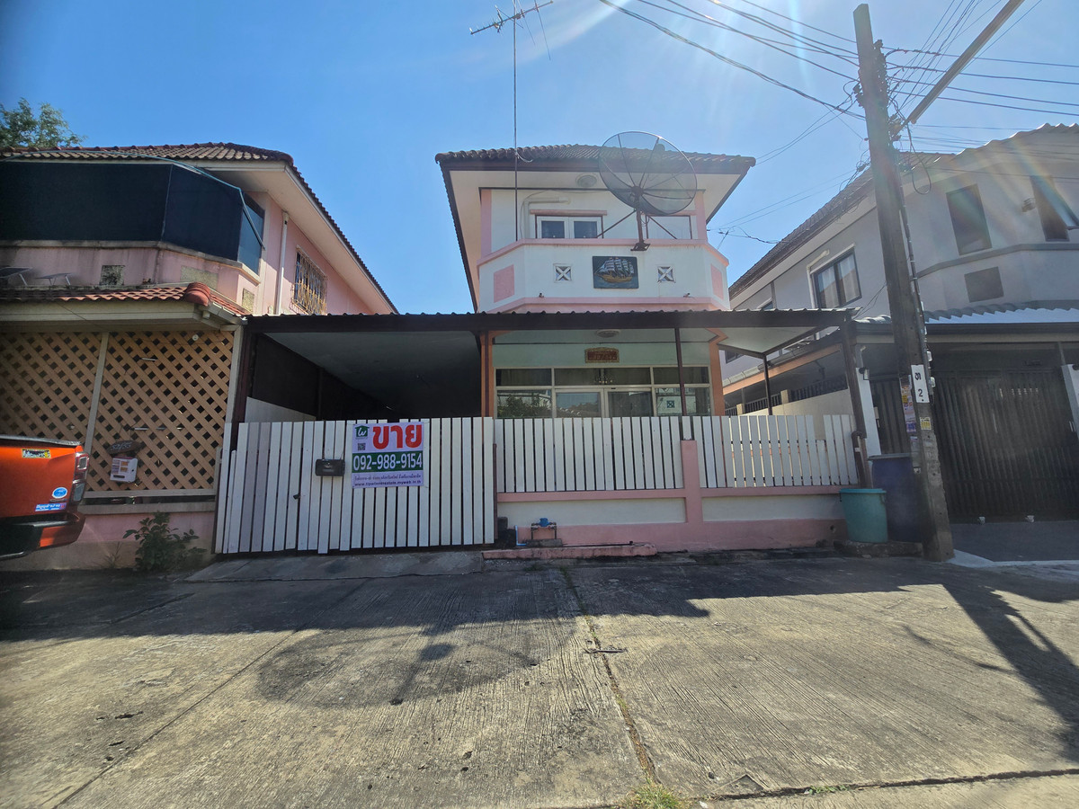 ขายบางแค เพชรเกษม : ขายบ้านแฝด อารมณ์บ้านเดี่ยว หมู่บ้านไผ่ทอง 2  เนื้อที่24 ตรว. บ้านสภาพดี พร้อมเข้าอยู่