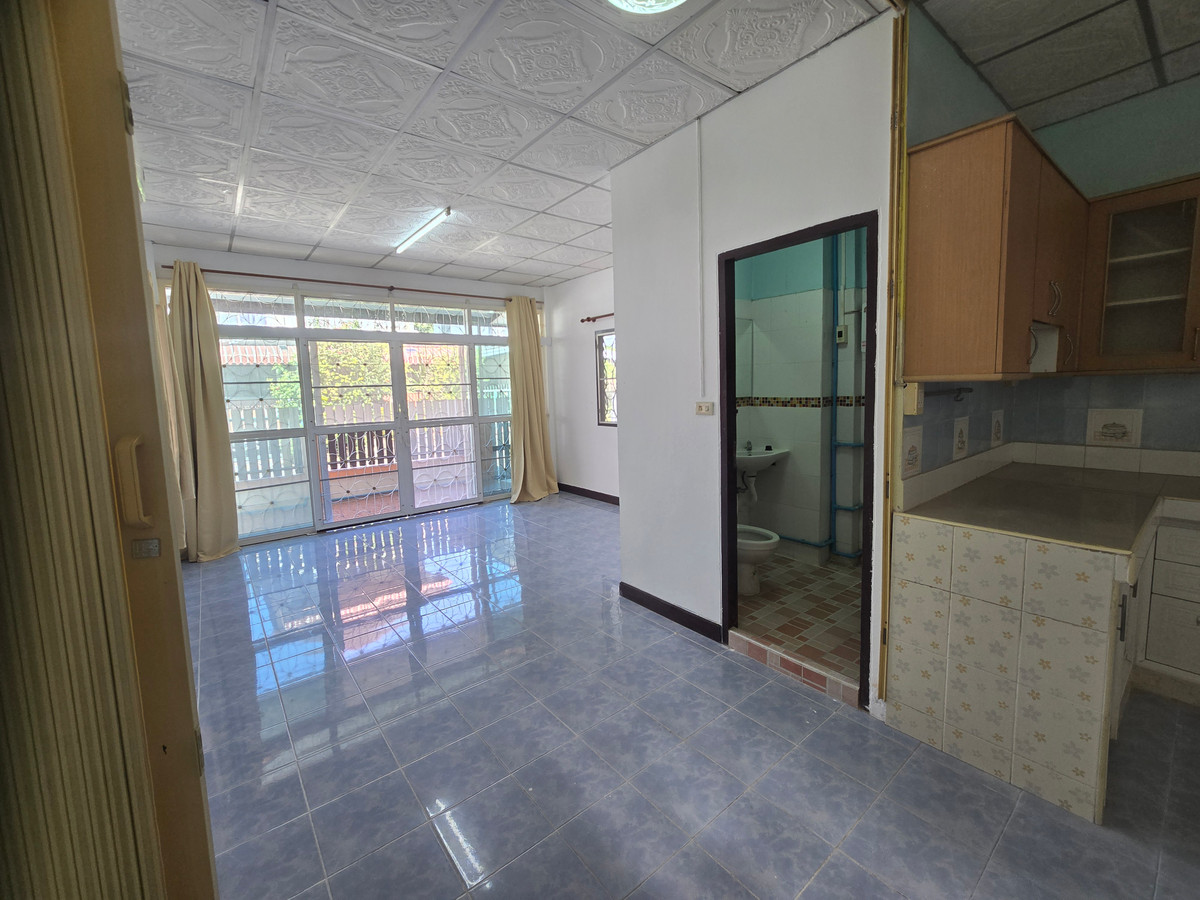 ขายบางแค เพชรเกษม : บ้านแฝด 2 ชั้น อารมณ์บ้านเดี่ยว หมู่บ้านไผ่ทอง2 เนื้อที่24 ตรว. บ้านสภาพดี พร้อมเข้าอยู่