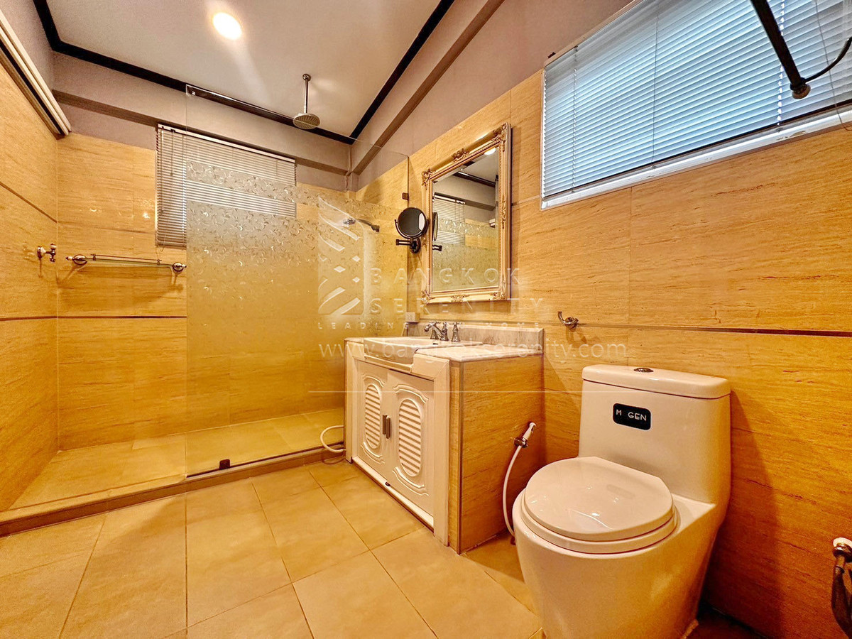 ให้เช่าบ้านพระราม 9 เพชรบุรีตัดใหม่ RCA : Single House for Rent with Private Pool – Rama 9 / Soonvijai