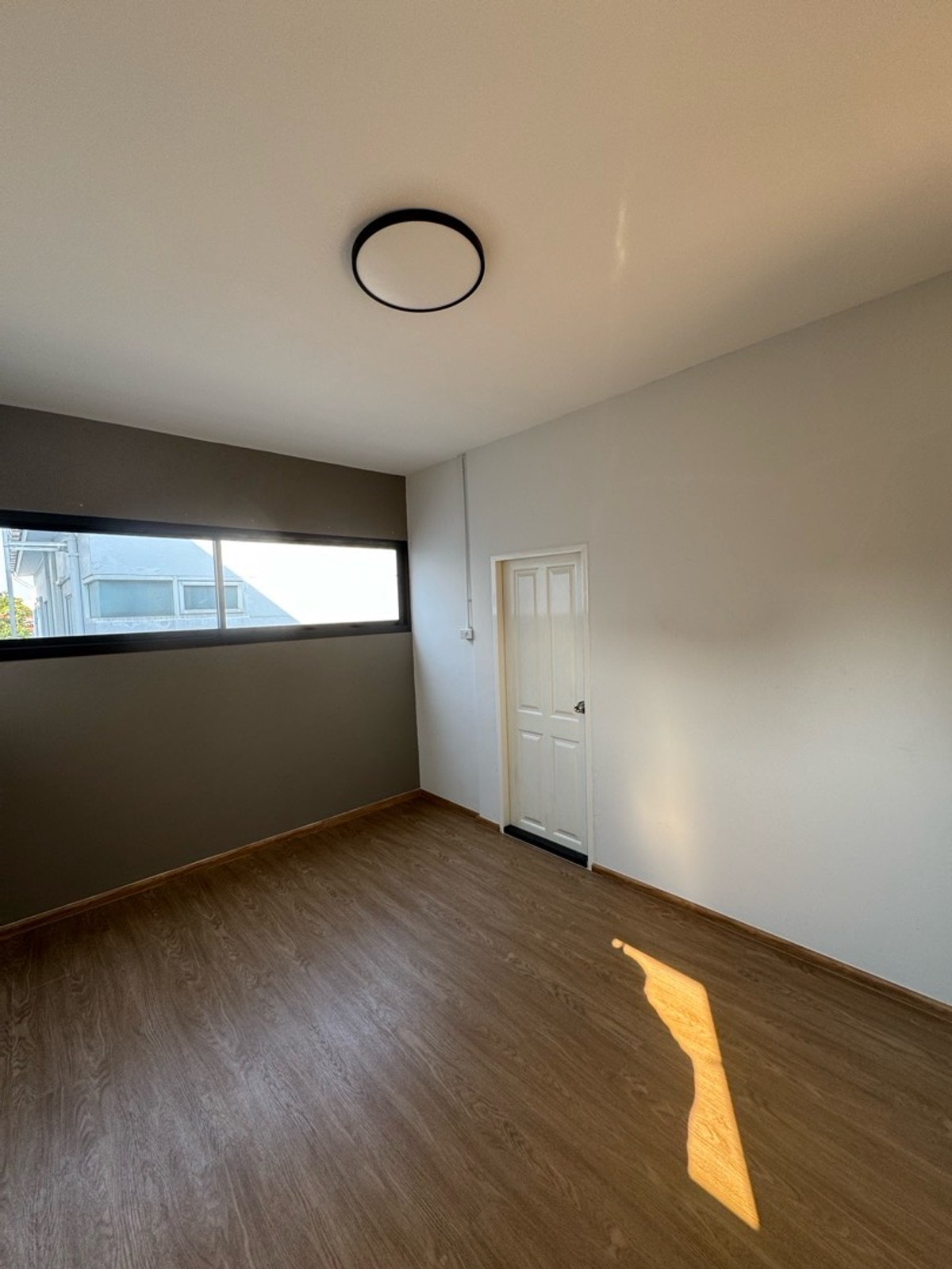 ให้เช่าโฮมออฟฟิศรัชดา ห้วยขวาง : โฮมออฟฟิศ รัชดาภิเษก | HOME OFFICE RATCHADA PHISEK