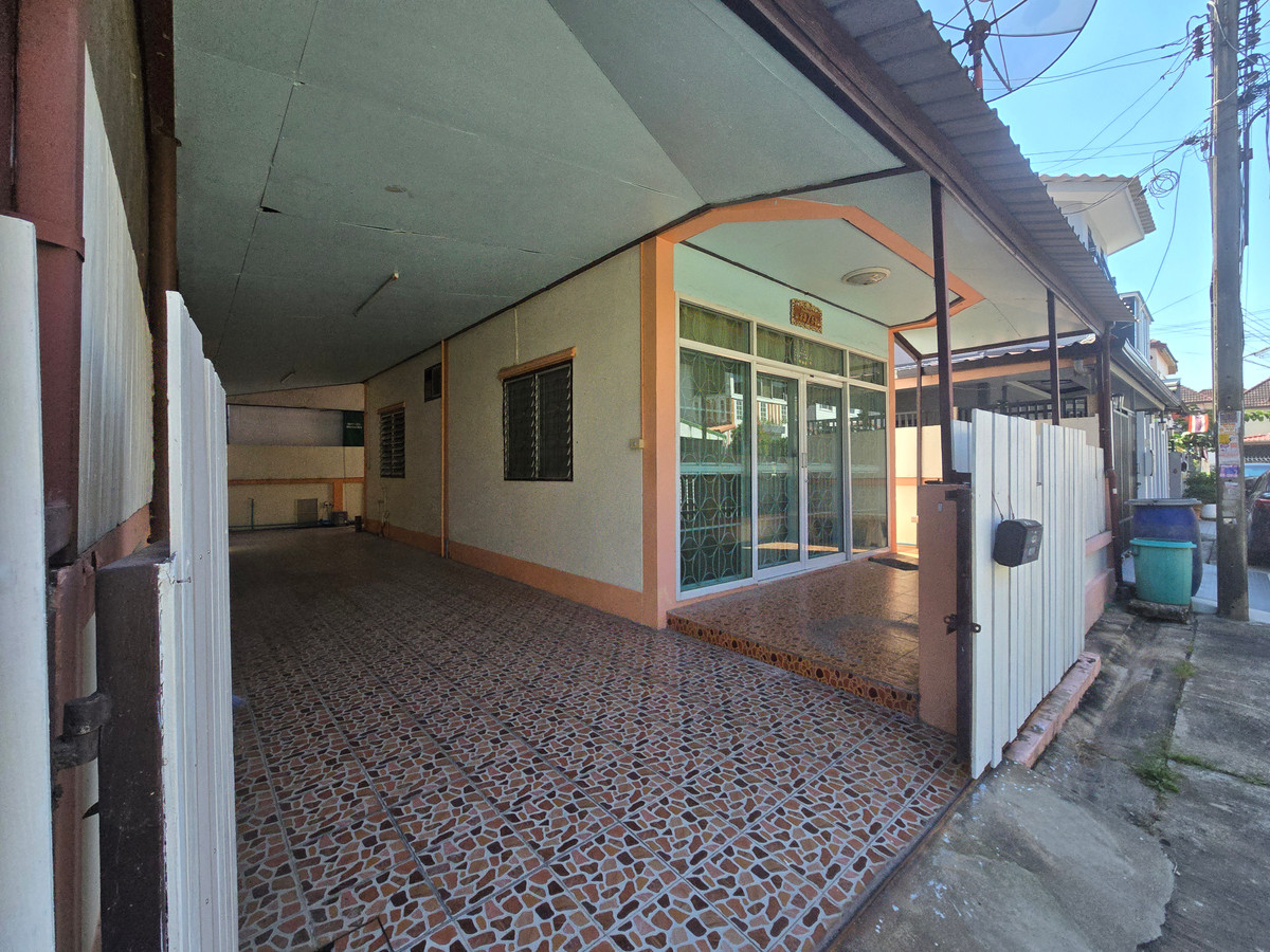 ขายบางแค เพชรเกษม : บ้านแฝด 2 ชั้น อารมณ์บ้านเดี่ยว หมู่บ้านไผ่ทอง2 เนื้อที่24 ตรว. บ้านสภาพดี พร้อมเข้าอยู่