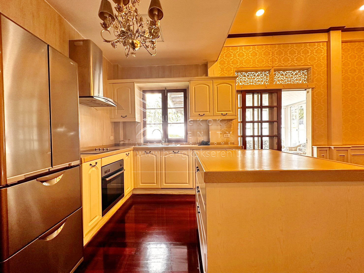 ให้เช่าบ้านพระราม 9 เพชรบุรีตัดใหม่ RCA : Single House for Rent with Private Pool – Rama 9 / Soonvijai