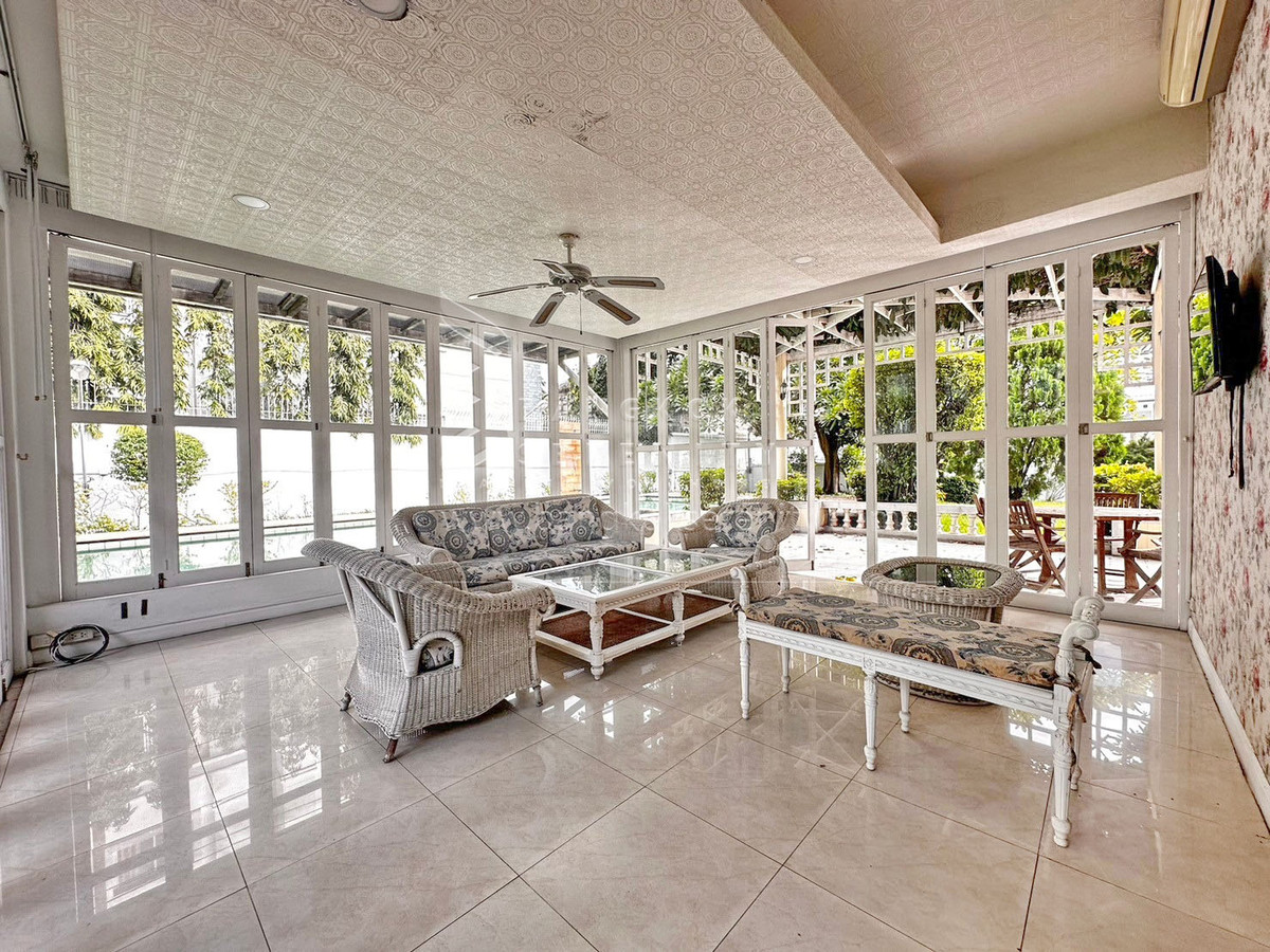 ให้เช่าบ้านพระราม 9 เพชรบุรีตัดใหม่ RCA : Single House for Rent with Private Pool – Rama 9 / Soonvijai