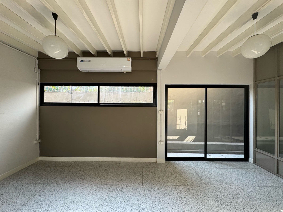 ให้เช่าโฮมออฟฟิศรัชดา ห้วยขวาง : โฮมออฟฟิศ รัชดาภิเษก | HOME OFFICE RATCHADA PHISEK