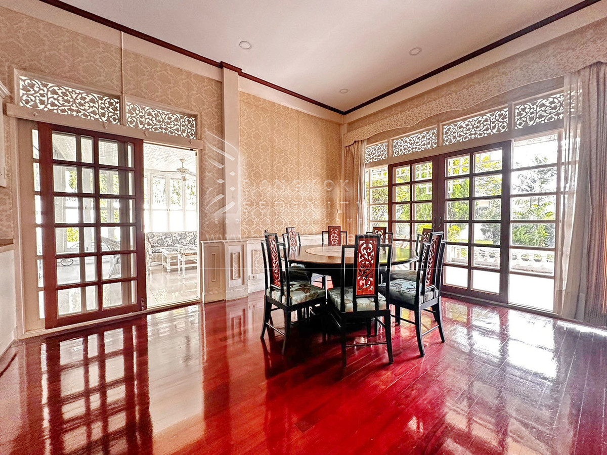 ให้เช่าบ้านพระราม 9 เพชรบุรีตัดใหม่ RCA : Single House for Rent with Private Pool – Rama 9 / Soonvijai