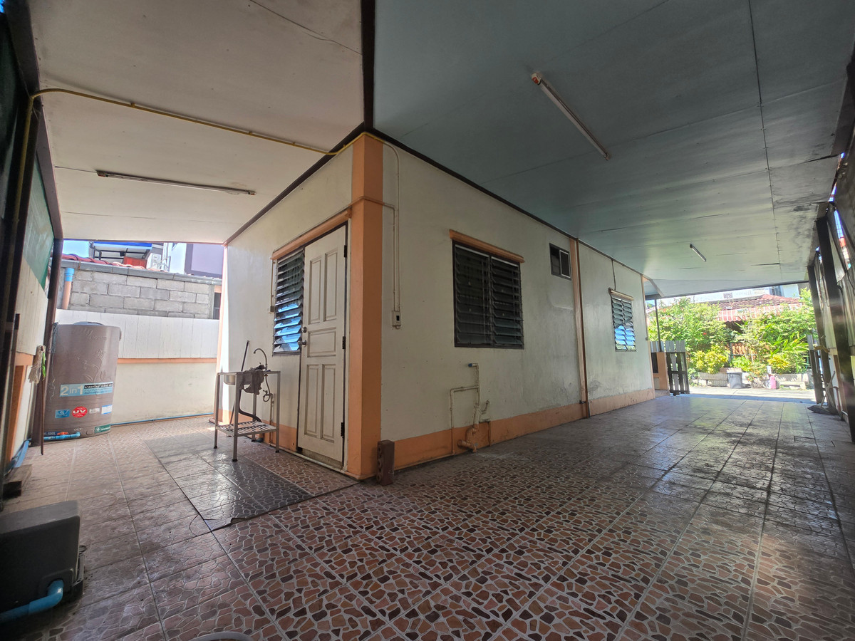 ขายบางแค เพชรเกษม : บ้านแฝด 2 ชั้น อารมณ์บ้านเดี่ยว หมู่บ้านไผ่ทอง2 เนื้อที่24 ตรว. บ้านสภาพดี พร้อมเข้าอยู่