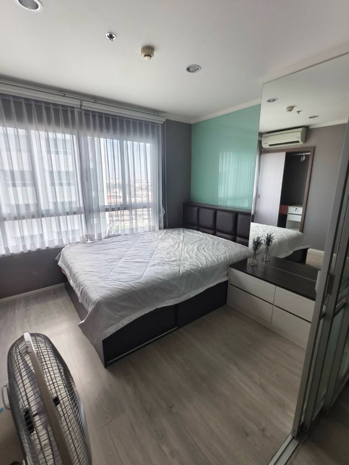 For RentCondoBangna, Bearing, Lasalle : LPN Mega City Bangna, corner room