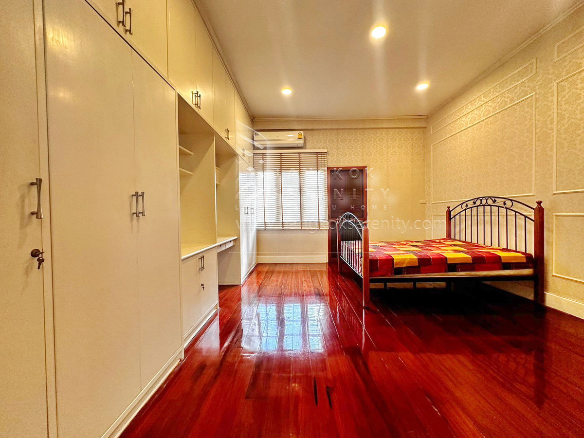 ให้เช่าบ้านพระราม 9 เพชรบุรีตัดใหม่ RCA : Single House for Rent with Private Pool – Rama 9 / Soonvijai