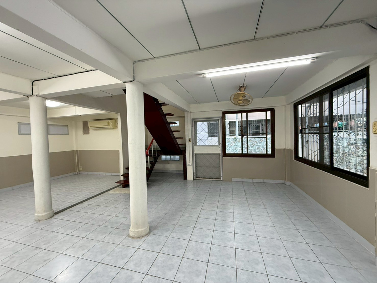 ให้เช่าบ้านรัชดา ห้วยขวาง : HK0642♛ให้เช่า บ้านเดี่ยว 4 ห้องนอน⚝รัชดา-ห้วยขวาง♜ใกล้ MRTสุทธิสาร 700 เมตร∞099-5919653,065-9423251▚Line@sureresidence