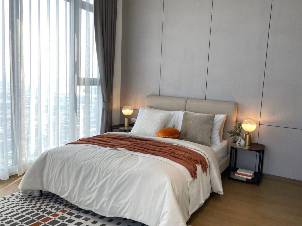 ขายคอนโดอ่อนนุช อุดมสุข : 💎 “Live like a hotel, feel like a home — Luxury Penthouse at Sukhumvit 48.”
🌟 “ประสบการณ์การอยู่อาศัยแบบโรงแรม 5 ดาว ใน Penthouse สุขุมวิท 48” by Cholly