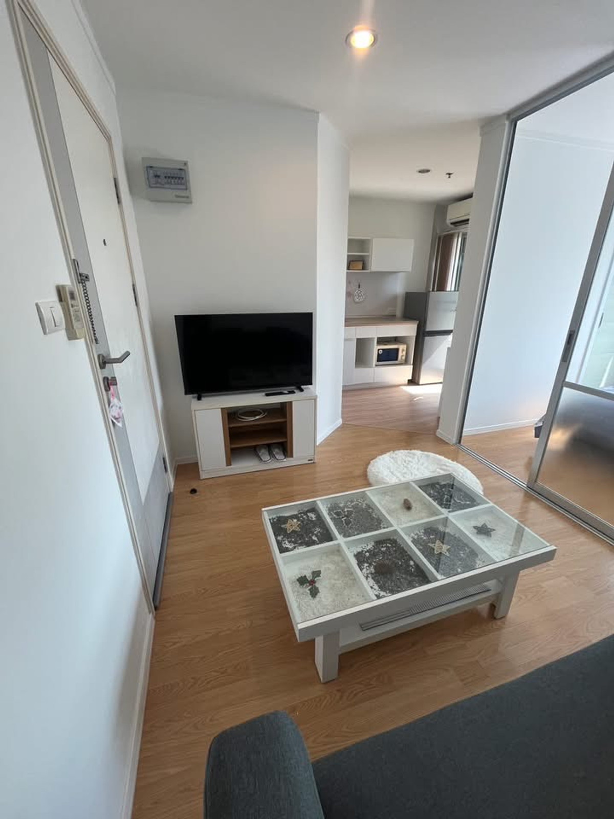 For RentCondoPattanakan, Srinakarin : Cant be late 🔥🔥For rent Lumpini Place Srinakarin-Hua Mak Station, beautiful room, new room, fully furnished + has a washing machine‼️ ready to move in (Responds to chat very quickly)