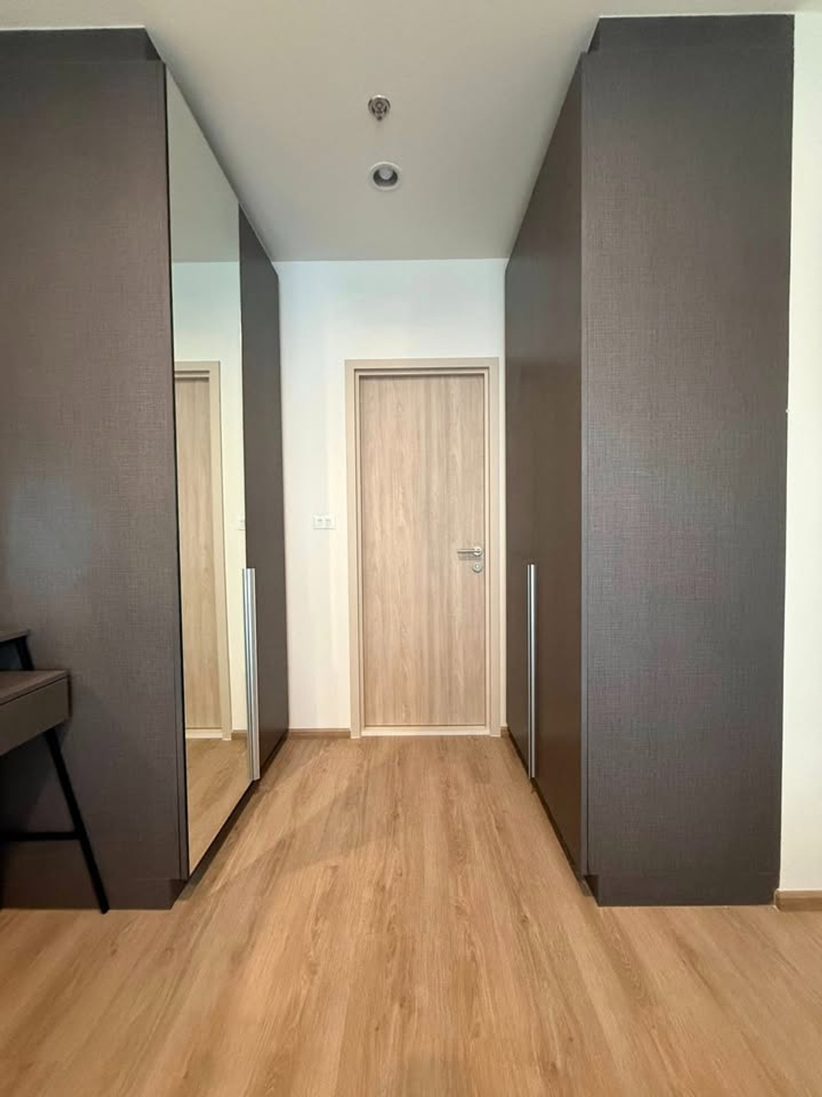 ให้เช่าคอนโดพระราม 9 เพชรบุรีตัดใหม่ RCA : เช่าคอนโด Nue District R9 Rama 9/นิว ดิสทริค อาร์ไนน์ พระราม 9 (B6812011)