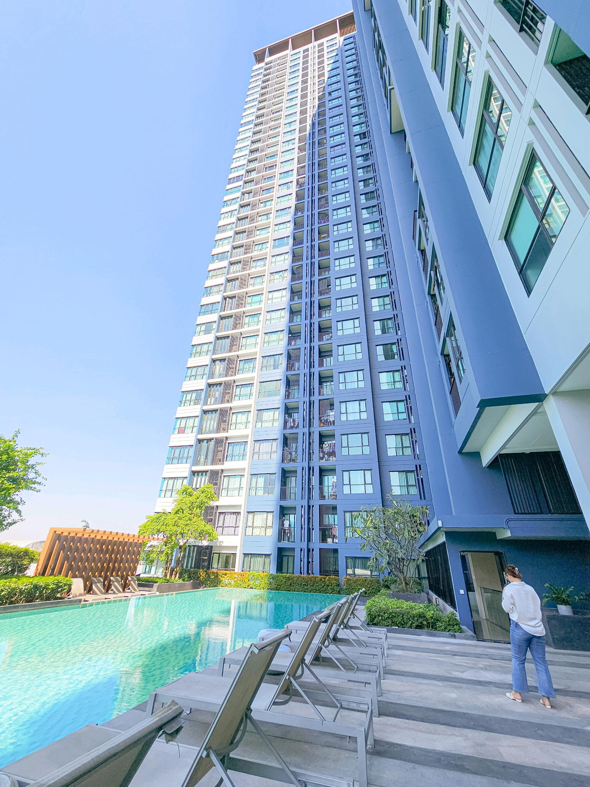 ให้เช่าคอนโดพระราม 9 เพชรบุรีตัดใหม่ RCA : 🔥ให้เช่าด่วน🔥The Base Rama9 ห้องรีโนเวทใหม่ วิงโล่ง เครื่องใช้ไฟฟ้าครบ ลากกระเป๋าเข้าอยู่ได้เลย❗