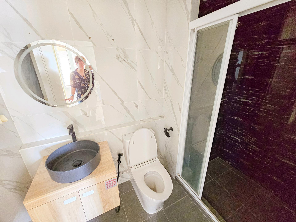 ให้เช่าคอนโดพระราม 9 เพชรบุรีตัดใหม่ RCA : 🔥ให้เช่าด่วน🔥The Base Rama9 ห้องรีโนเวทใหม่ วิงโล่ง เครื่องใช้ไฟฟ้าครบ ลากกระเป๋าเข้าอยู่ได้เลย❗