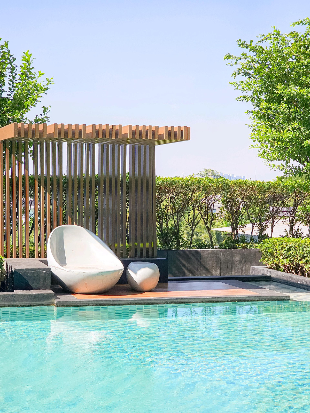 ให้เช่าคอนโดพระราม 9 เพชรบุรีตัดใหม่ RCA : 🔥ให้เช่าด่วน🔥The Base Rama9 ห้องรีโนเวทใหม่ วิงโล่ง เครื่องใช้ไฟฟ้าครบ ลากกระเป๋าเข้าอยู่ได้เลย❗