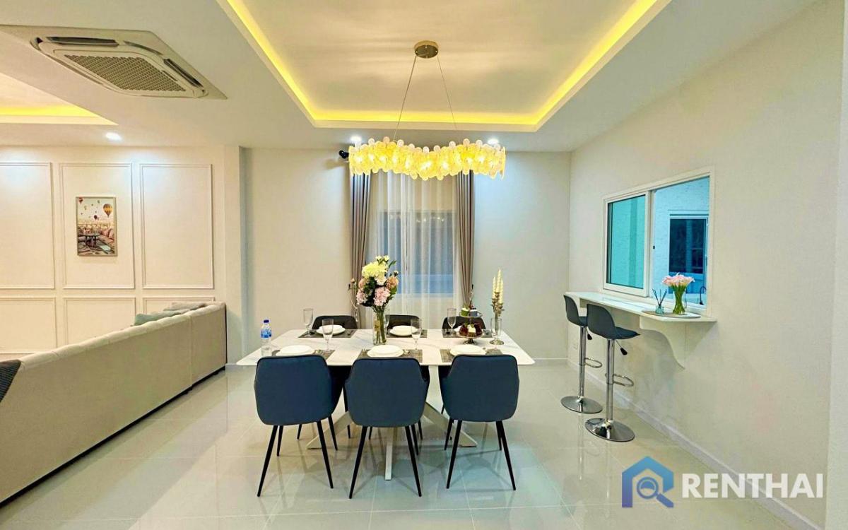 For SaleHousePattaya, Bangsaen, Chonburi : Modern 3-Bedroom Pool Villa in a Secure Community