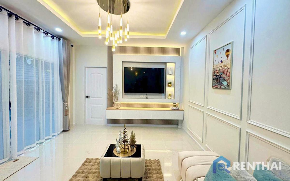 For SaleHousePattaya, Bangsaen, Chonburi : Modern 3-Bedroom Pool Villa in a Secure Community