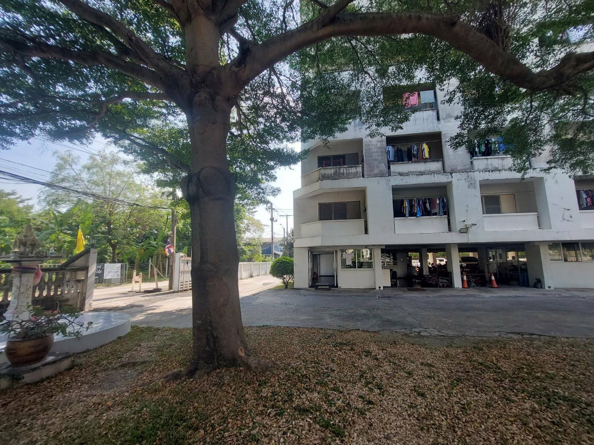 For SaleHotel&Apartment BusinessBangna, Bearing, Lasalle : Apartment for sale, Sukhumvit 72, land area 874 sq m, with 8-story building, 133 rooms, near UNIO Sukhumvit 72, BTS Bearing, price 130 MB.