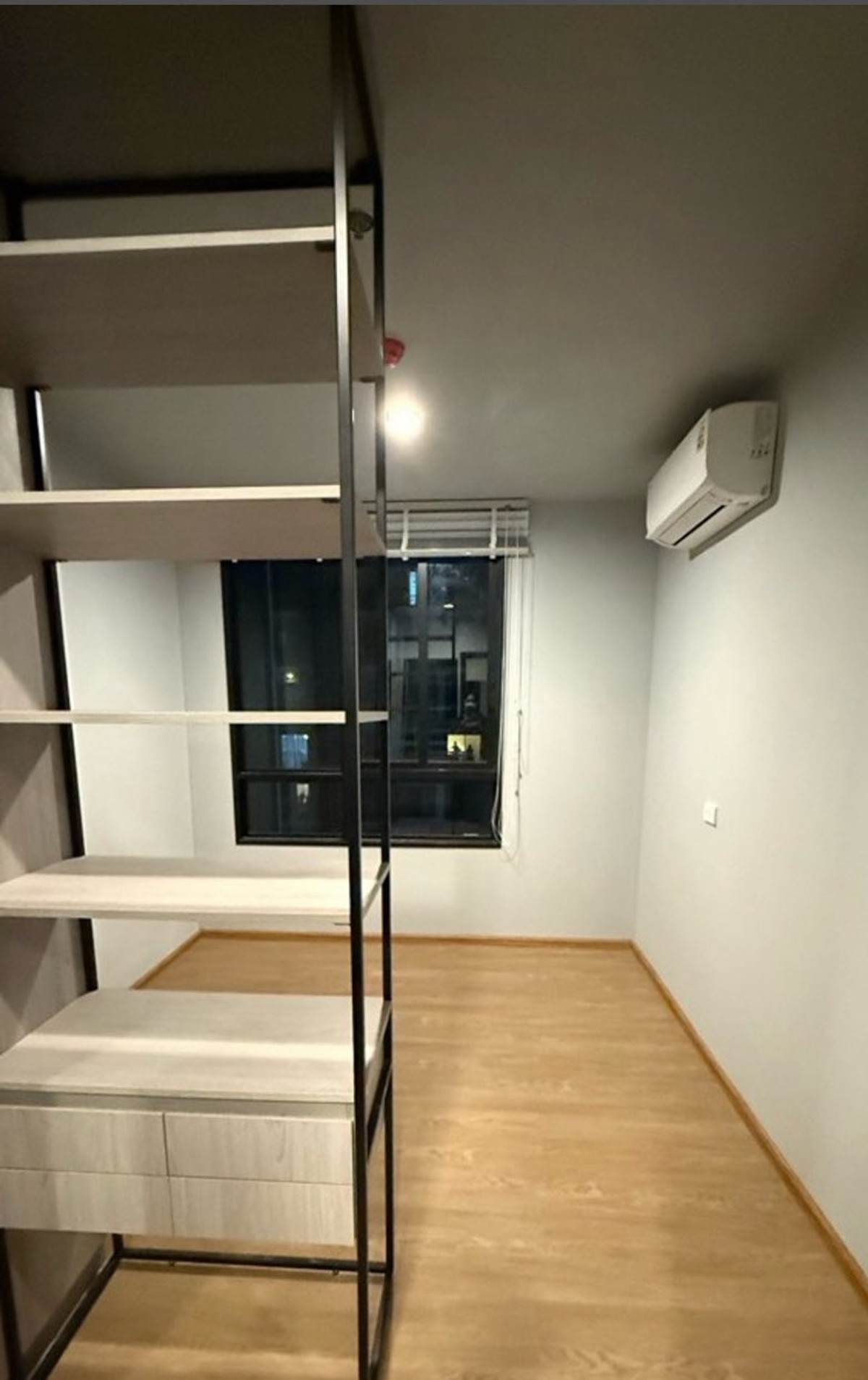 ขายคอนโดอารีย์ อนุสาวรีย์ : ขายคอนโด Noble Nue Evo ราคา 4,876,200 บาท [JZs251204]