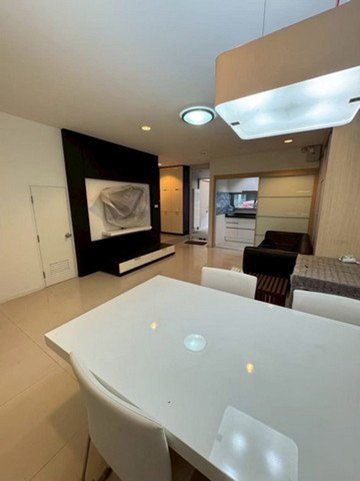 For RentTownhomePattanakan, Srinakarin : Townhouse for rent ✨ Noble Cube Pattanakarn ✨ 3 bedrooms, 3 bathrooms, fully furnished and equipped with appliances.