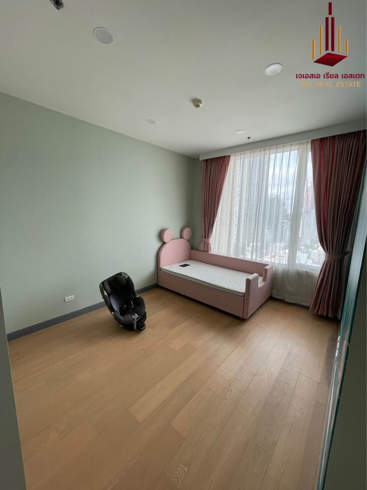 ให้เช่าคอนโดสาทร นราธิวาส : ✨ For Rent : The Empire Place Condo ✨  💰 Only 110,000 thb/month