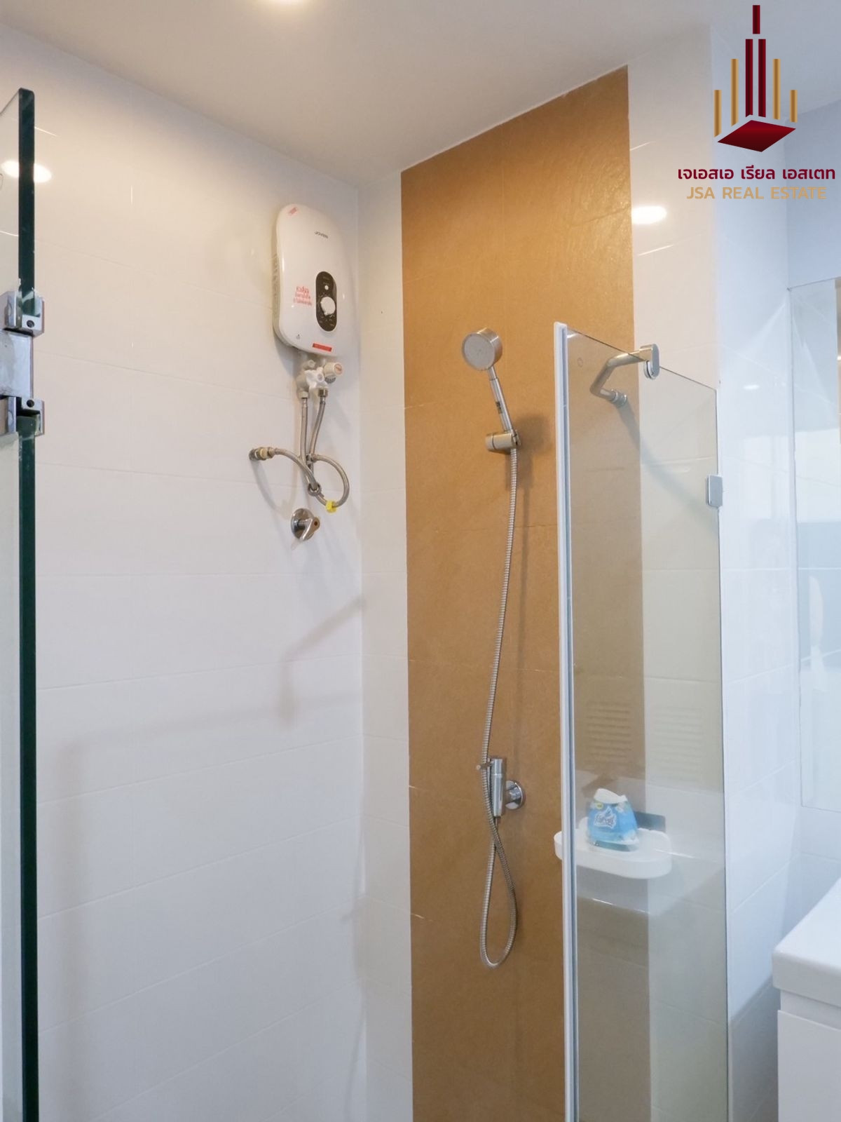 For SaleCondoRatchathewi,Phayathai : ✨ For Sale: The Complete Rajprarop Condo ✨ 💰 Only 4,390,000 THB