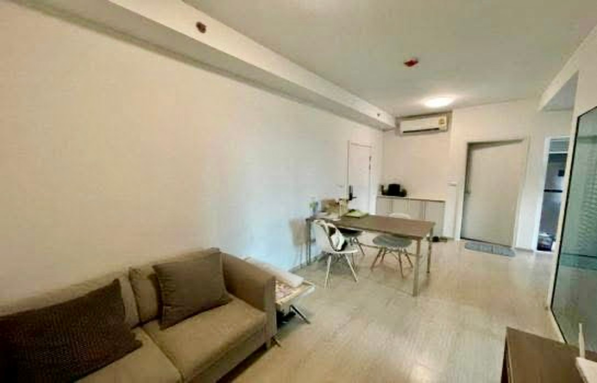 For SaleCondoRatchadapisek, Huaikwang, Suttisan : Hot Deal! Corner Unit for Sale at Chapter One Eco Ratchada | 2 Bedrooms | High Floor | Near MRT Huai Khwang