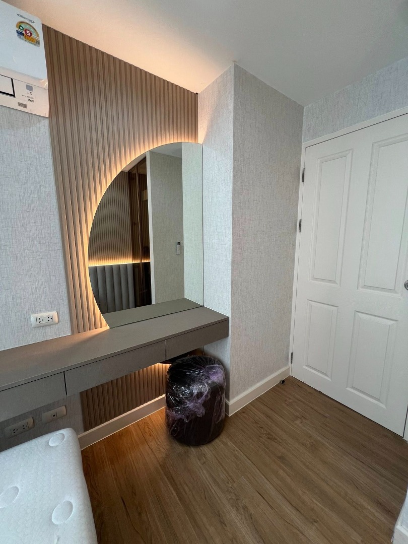 For RentCondoRatchadapisek, Huaikwang, Suttisan : 🔥Urgent Rental🔥 The Kris Ratchada 17, spacious, beautifully decorated, fully furnished, ready to move in, near MRT Sutthisan