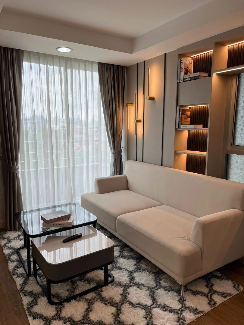 For RentCondoRatchadapisek, Huaikwang, Suttisan : 🔥Urgent Rental🔥 The Kris Ratchada 17, spacious, beautifully decorated, fully furnished, ready to move in, near MRT Sutthisan