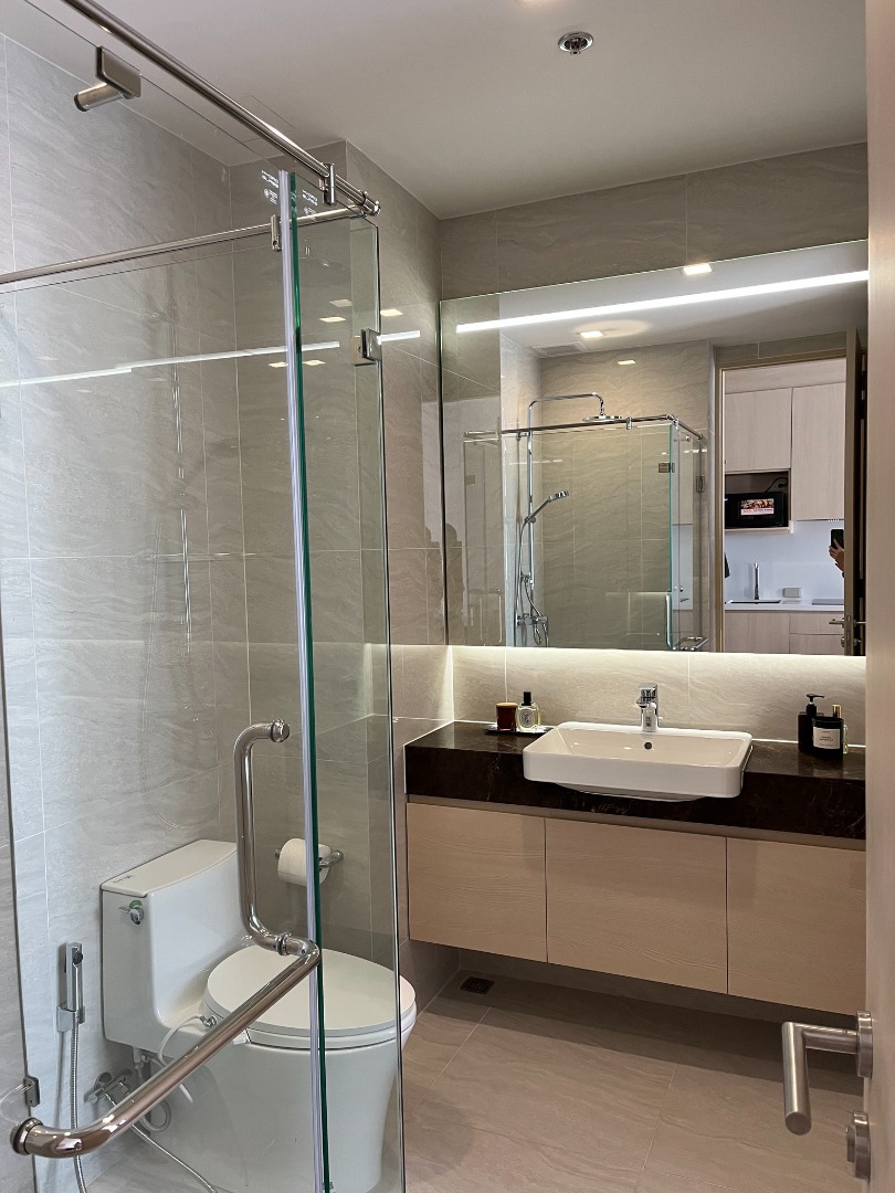 For RentCondoSukhumvit, Asoke, Thonglor : 🔥Urgent for rent🔥 Noble State 39, beautifully decorated, unblocked view, fully furnished, ready to move in, near BTS Phrom Phong.