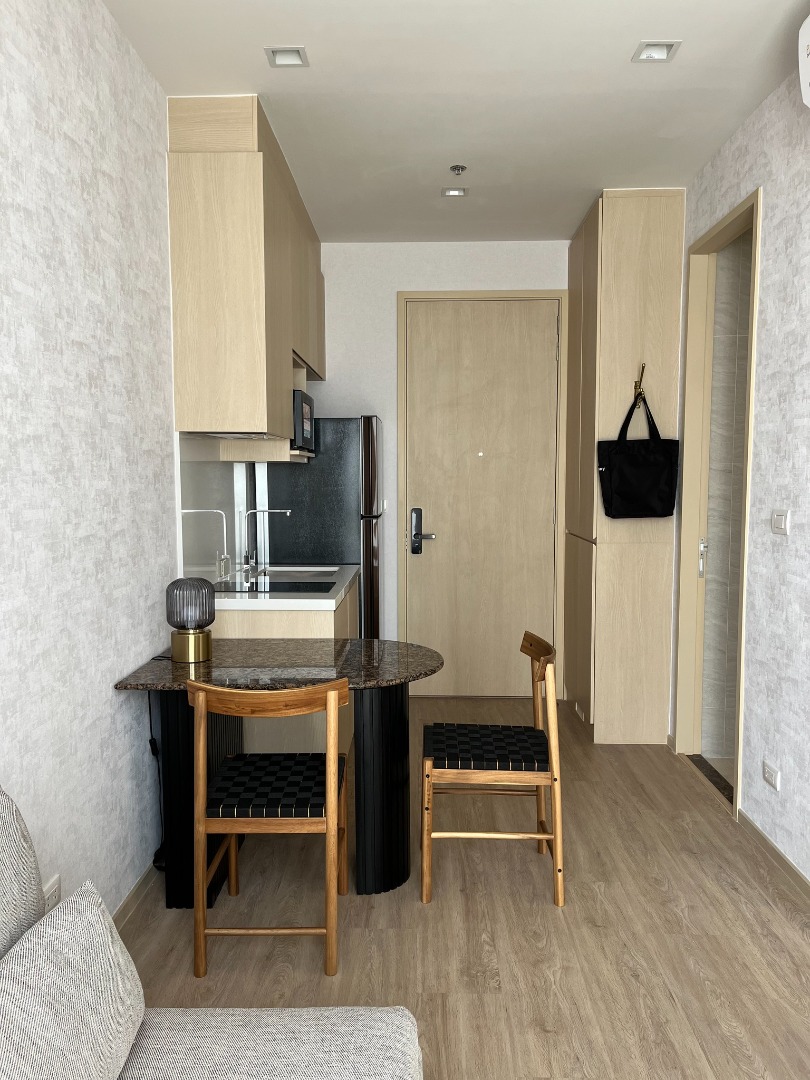 For RentCondoSukhumvit, Asoke, Thonglor : 🔥Urgent for rent🔥 Noble State 39, beautifully decorated, unblocked view, fully furnished, ready to move in, near BTS Phrom Phong.