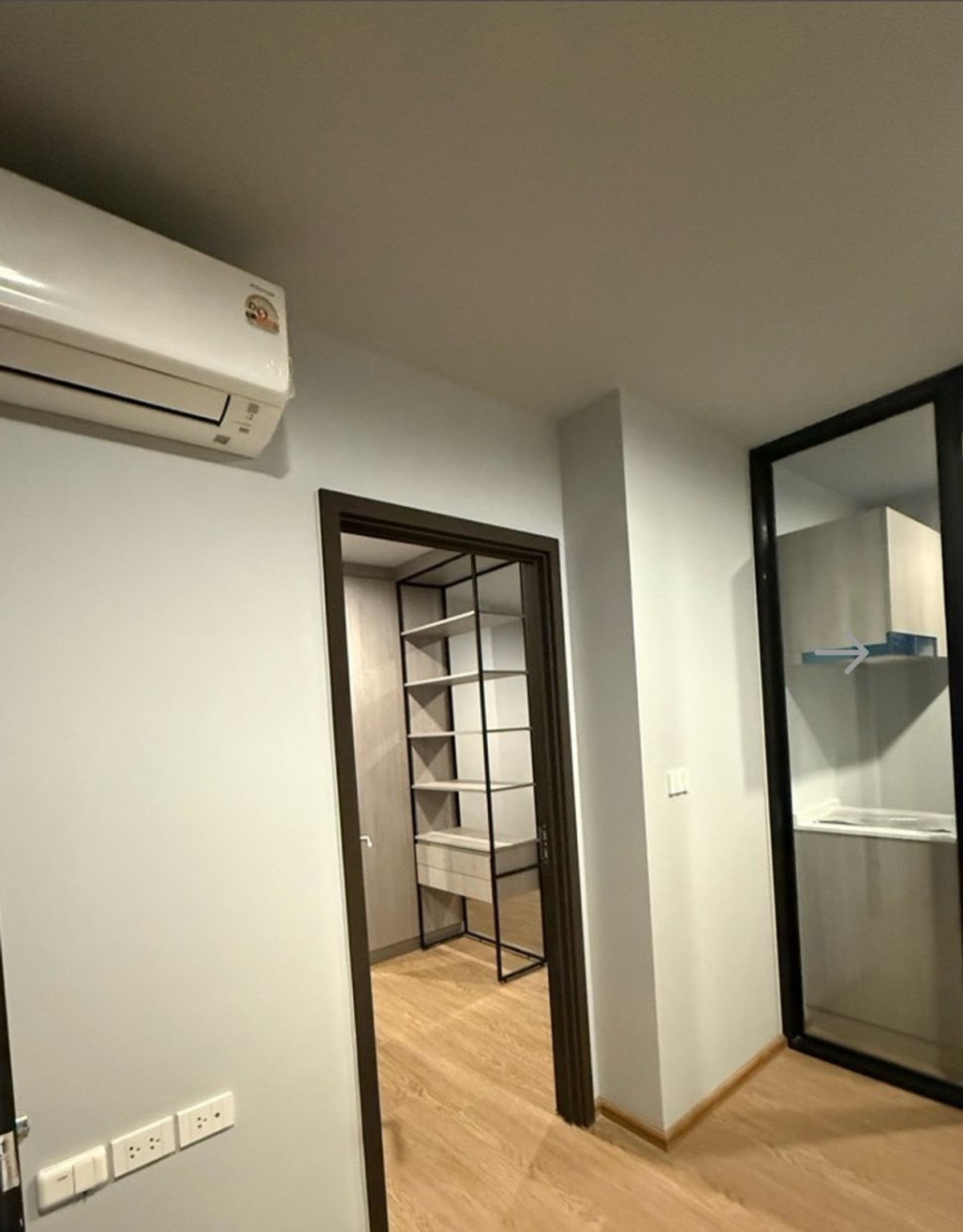 ขายคอนโดอารีย์ อนุสาวรีย์ : ขายคอนโด Noble Nue Evo ราคา 4,876,200 บาท [JZs251204]