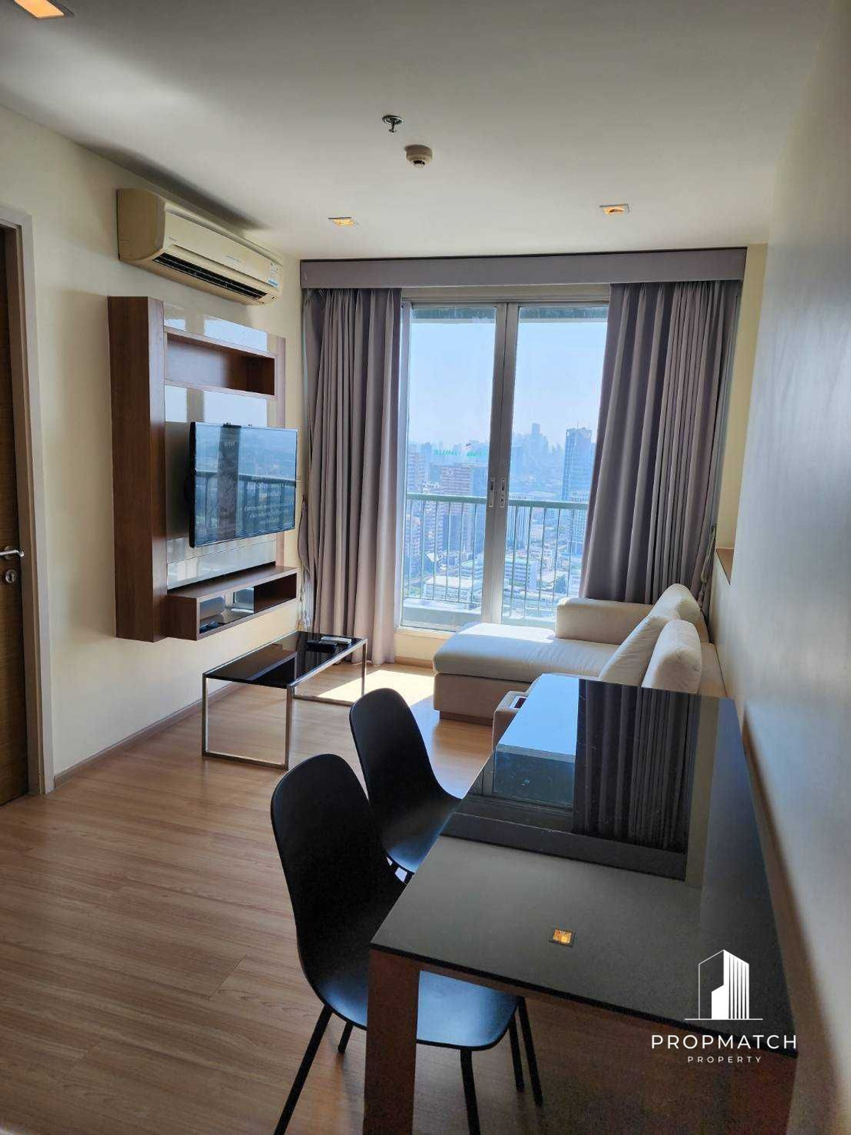 For RentCondoSapankwai,Jatujak : ✨Flash Deal ✨Rhythm Phahol-Ari( 1Bed 1Bath 45SQM.) Fully furnished, ready to move in!! Only 18,000 baht per month Tel.0981315848 @propmatch