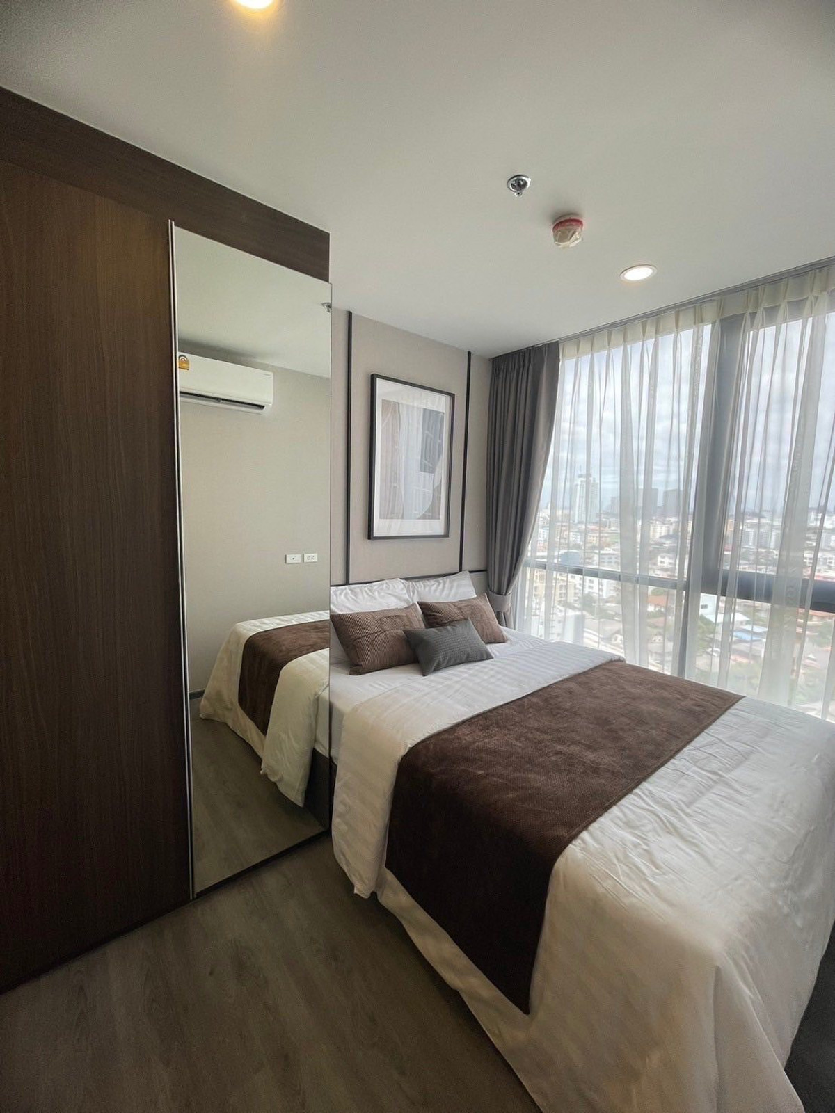 For RentCondoLadprao101, Happy Land, The Mall Bang Kapi : Condo for rent, The Origin Ladprao-Bangkapi, fully furnished, ready to move in, near the Yellow Line, Bang Kapi Station.