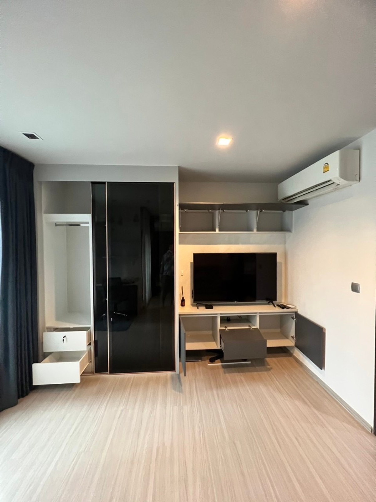 For SaleCondoRama9, Petchburi, RCA : Room for sale ready to move in 🏠 Condo: Life Asoke-Rama9