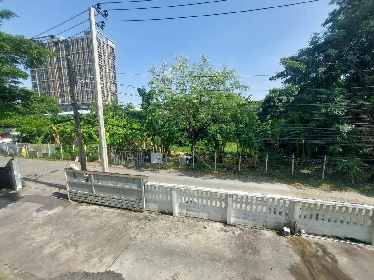 For SaleHotel&Apartment BusinessBangna, Bearing, Lasalle : Apartment for sale, Sukhumvit 72, land area 874 sq m, with 8-story building, 133 rooms, near UNIO Sukhumvit 72, BTS Bearing, price 130 MB.
