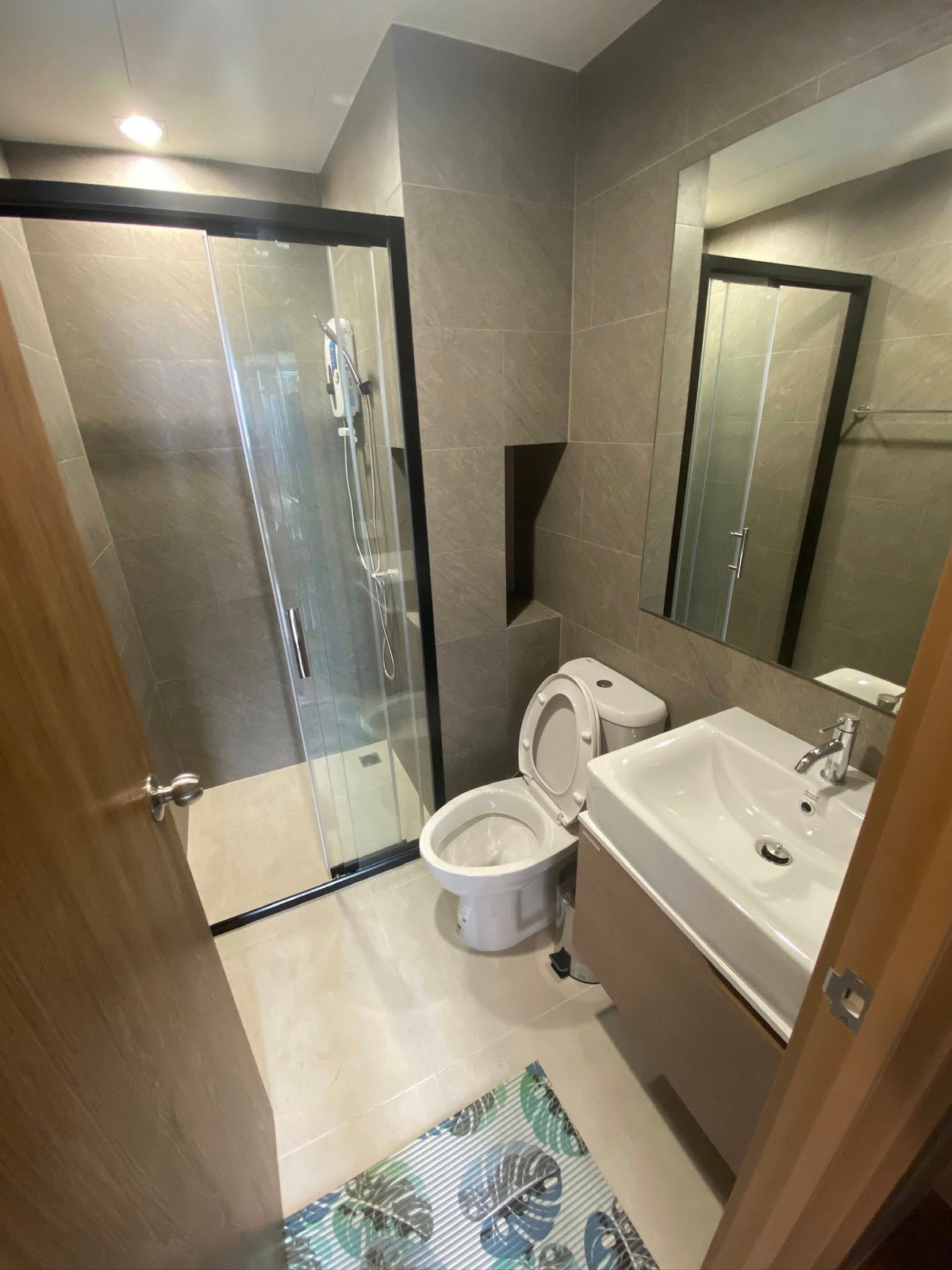 For RentCondoRamkhamhaeng, Hua Mak : For rent ✨ The Livin Ramkhamhaeng ✨ near MRT Interchange Lamsalee, fully furnished and equipped with appliances