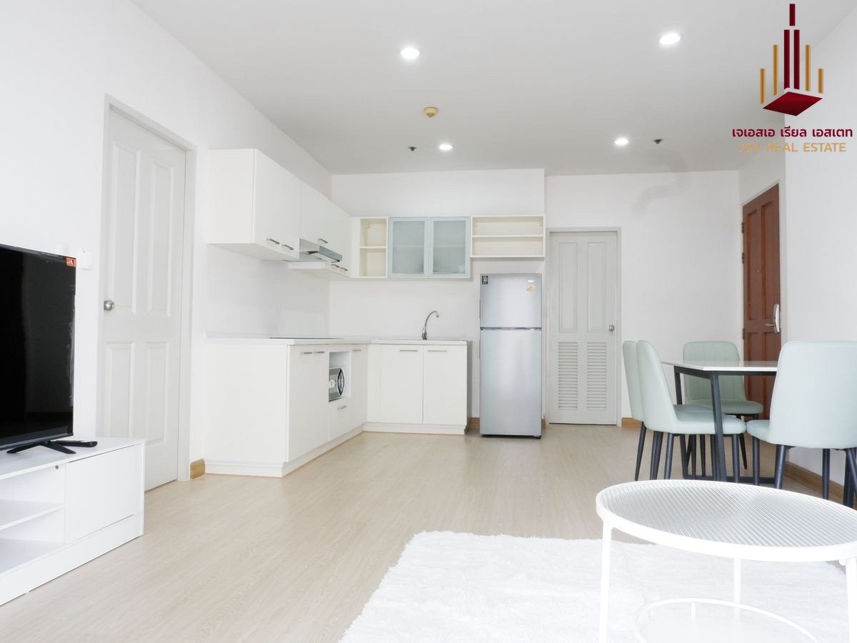 For SaleCondoRatchathewi,Phayathai : ✨ For Sale: The Complete Rajprarop Condo ✨ 💰 Only 4,390,000 THB