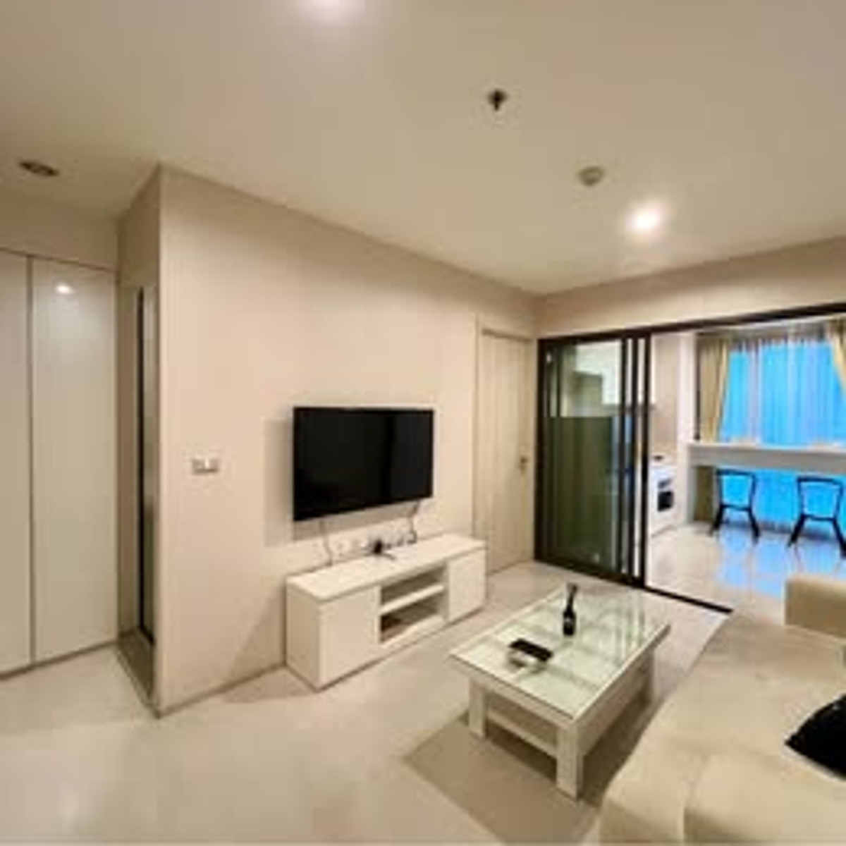 For RentCondoSukhumvit, Asoke, Thonglor : #Rhythm Sukhumvit42 BTS EKKAMAI 📲081-8119186