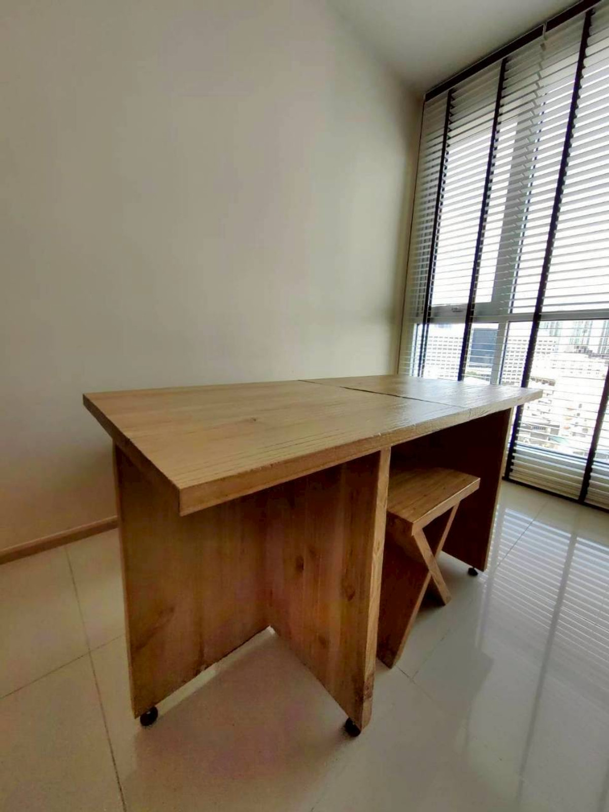 ให้เช่าคอนโดสาทร นราธิวาส : Hot Price , Big Size 🕌 45 Sqm+bathtub Fullyfurnish , Rhythm Sathorn 23,000-