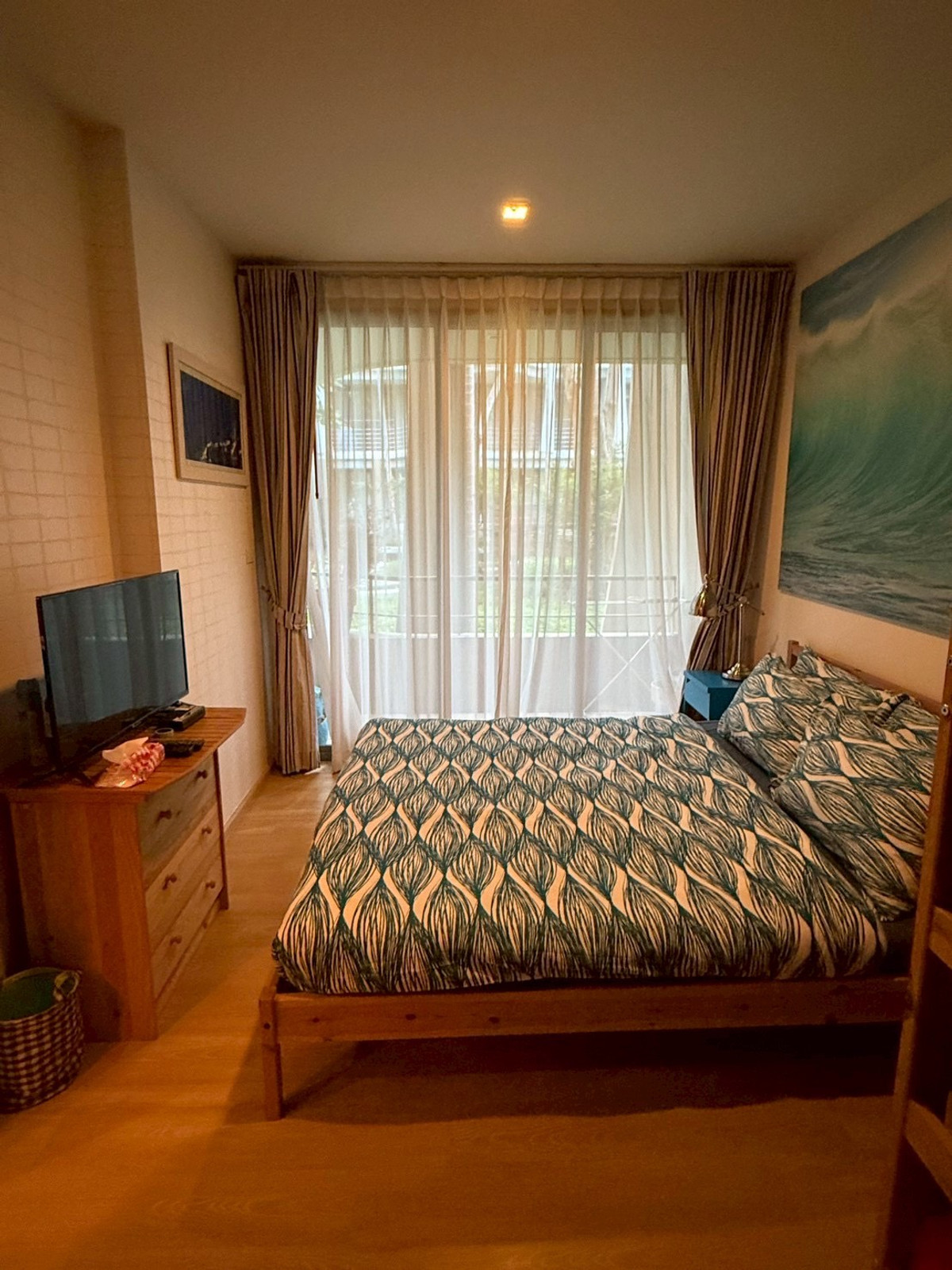 For SaleCondoHuahin, Prachuap Khiri Khan, Pran Buri : For sale, best price, Baan Saen Kram Condo, 2 bedrooms Next to Hua Hin sea Ground floor room next to the garden Fully furnished, ready to move in 064-974-2441