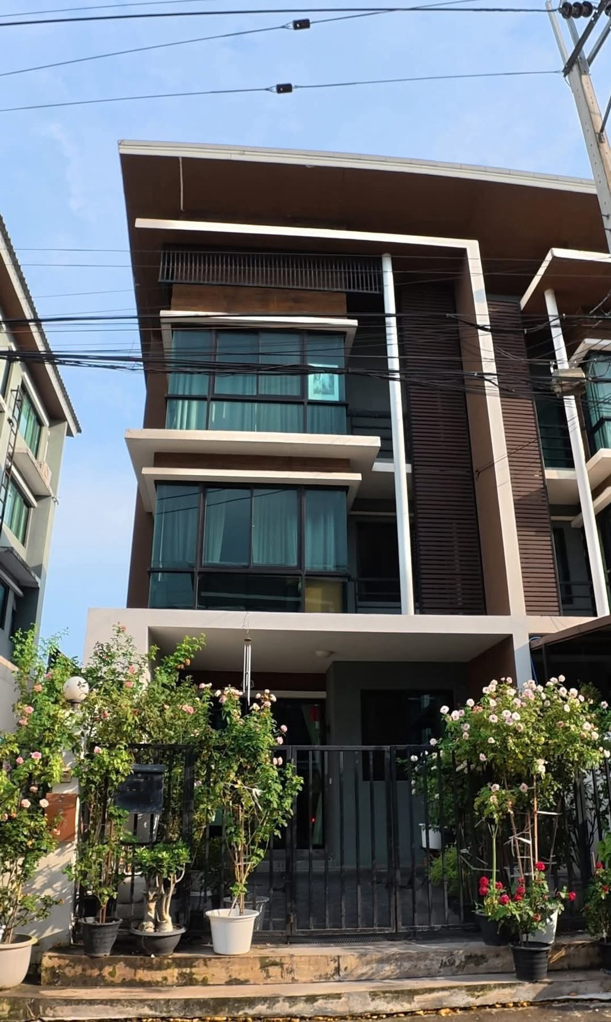 For RentTownhomeNawamin, Ramindra : Townhome for rent RNP PLACE Ramintra-Minburi, Samwa Road, near Minburi Market. and Fashion Island