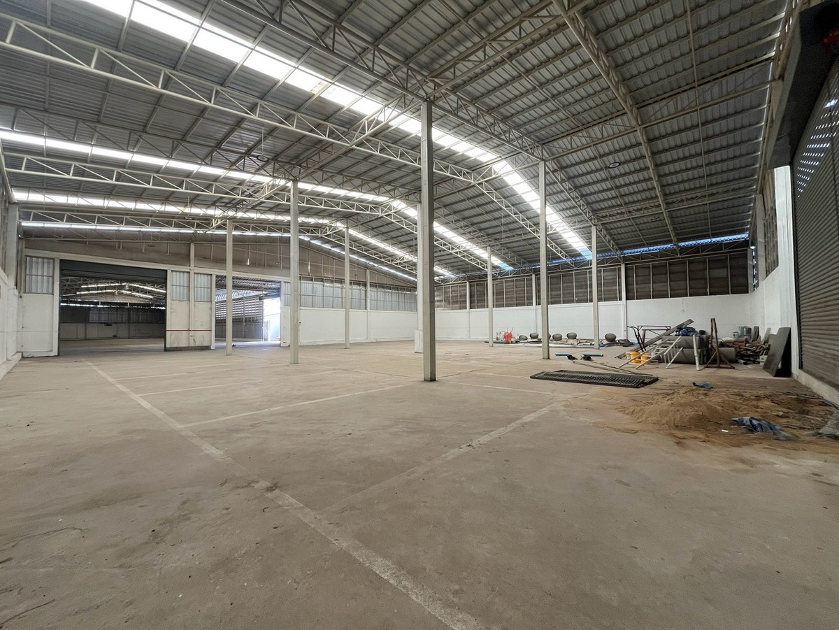 ให้เช่าโกดังนวมินทร์ รามอินทรา : โกดัง 1,744 ตารางเมตร รามอินทรา 109 : FULFILLMEMT / LOGISTIC HUB / DISTRIBUTION / ASSEMBLY / ONLINE SELLER OR ECOMMERCE • WAREHOUSE