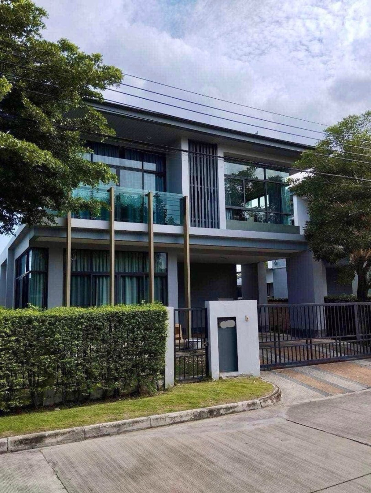 ให้เช่าบ้านพัฒนาการ ศรีนครินทร์ : เศรษฐสิริ พระราม 9 กรุงเทพกรีฑา 7
Setthasiri Rama 9 Krungthep Kreetha 7 
