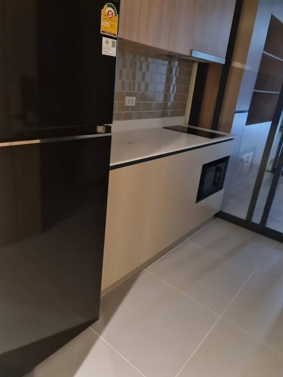 ให้เช่าคอนโดราชเทวี พญาไท : เช่าคอนโด XT Phayathai/เอ็กซ์ที พญาไท (B6812017)